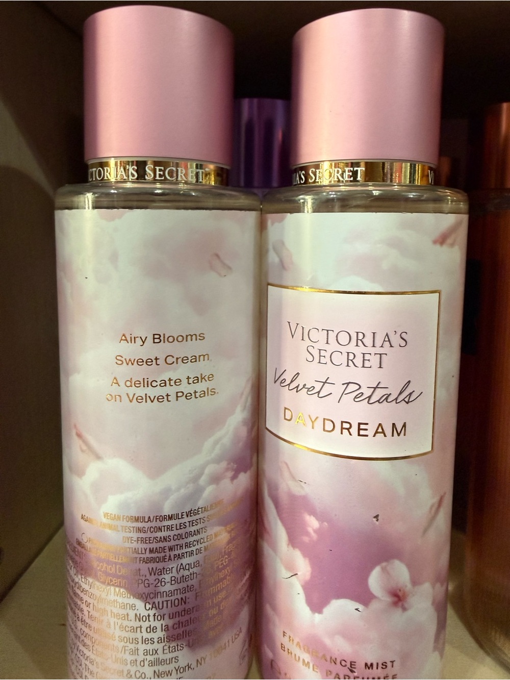 2 Victoria's Secret Velvet Petals Daydream Fragrance Mist - - Picture 2 of 2